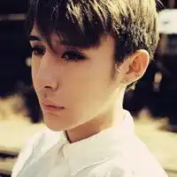 求一个混血儿的名字
