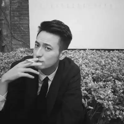成熟霸气有男人味头像30岁左右有范帅气
