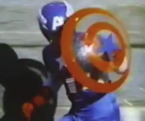 你看过70年代的漫威超级英雄吗老版钢铁侠这是哪的电焊工
