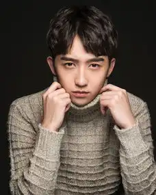 纽扣强势上线,阳光男孩崔尔康挑战忧郁王子
