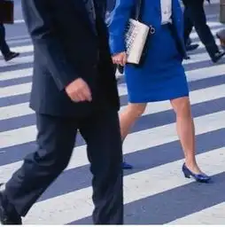 上海会来才知运动鞋不穿了满大街穿这男鞋,霸气侧漏
