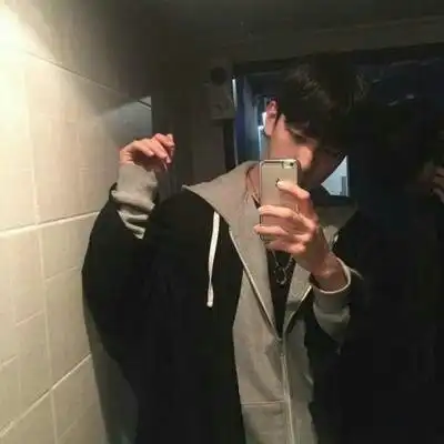 帅气阳光的男生头像,想到白头想到偕老的男生
