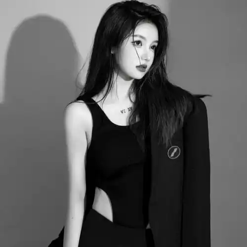 微丧女头有些故事来不及开始就写出了结局
