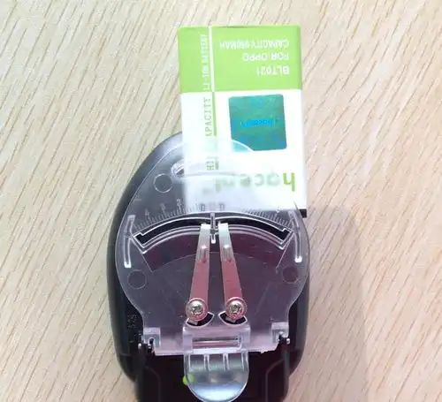 18岁发明万能充,后被保送清华读书,这个河南少年不简单
