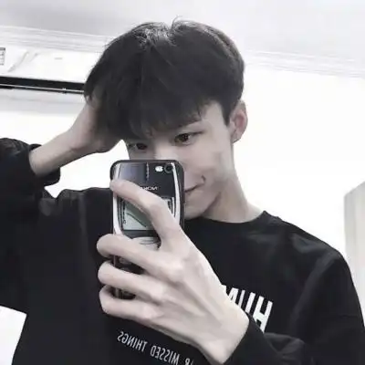 优质男生头像我自甘堕落,救我就是害我
