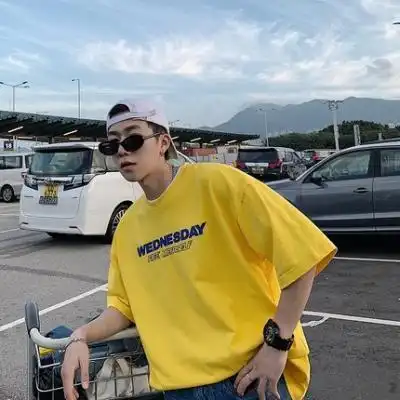 男票把3个隐私讲给你听,别再笑他蠢了,只是爱的太卑微
