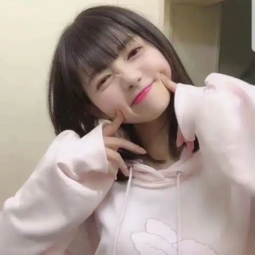 今日头像斋藤飞鸟飞鸟的脸好小
