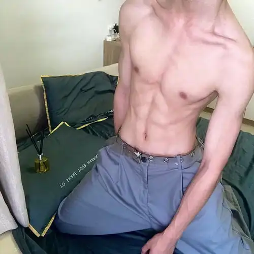 不露脸头像部位男头