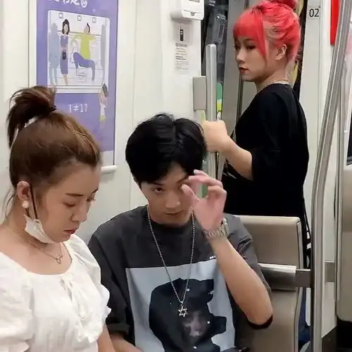 当强迫症遇上狂躁症,男生我是谁,我在哪,刚刚发生了什么
