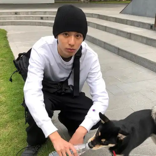 最新男头见过海的人不会留念山河

