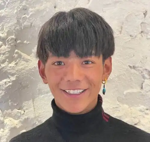 丁真靠运气进国企遭人眼红,评论区出现大量诡辩论,全是以偏概全
