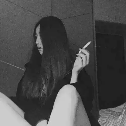 男女黑白头像
