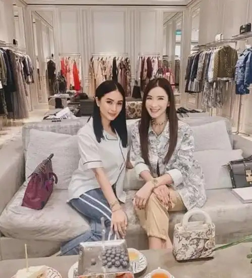 菲律宾顶级名媛下嫁离异老男人,婚后奢华生活碾压新加坡爱马仕女王
