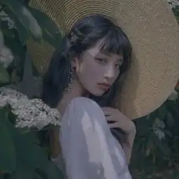 阳光爱笑开朗女生头像欧美我喜欢的人他不认识我