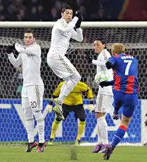 日本主帅本田能在米兰成功西多夫该用他踢前腰
