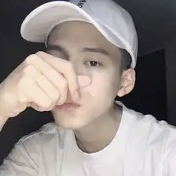2018抖音流行图片头像男阳光少年逐梦的路上每一缕阳光都很温暖
