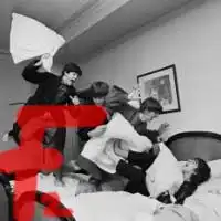 谁能帮我改下这个图片就是f2留着吧北京的换成欧美男生的谢谢叻
