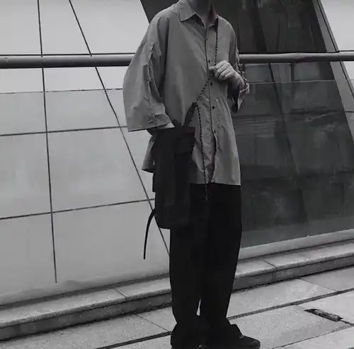 少年的头像馆
