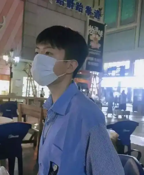 学习优秀的三个认亲男生,一个幸运,一个聪慧,一个苦命
