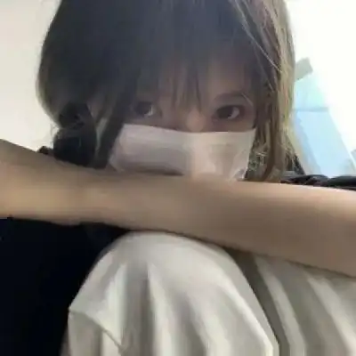女生头像有情绪的头像
