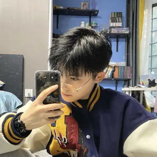 过年男生留这10款发型,超帅
