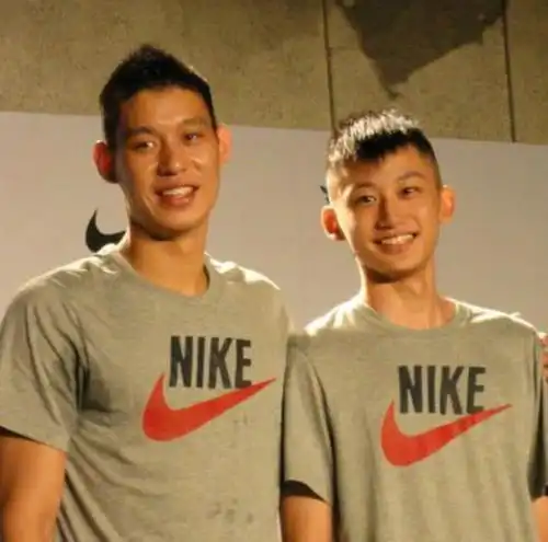 伤停69个月cba强力新秀运气太差,土豪队换帅后迎来坏消息
