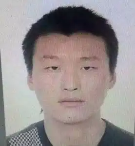 李岩贵
