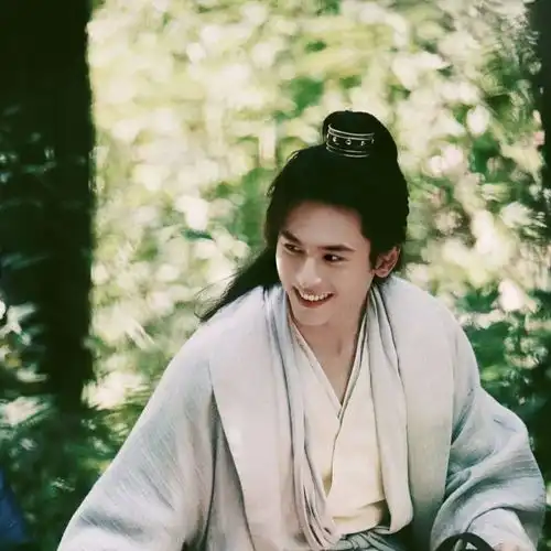 张哲瀚头像壁纸合集
