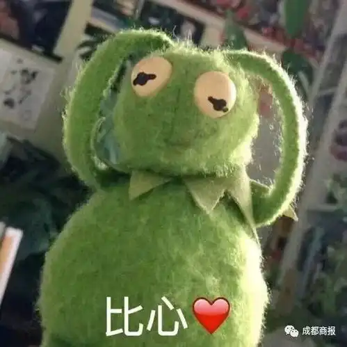 暖哭狱警男友工作忙,成都女教师穿婚纱拉横幅大喊娶我
