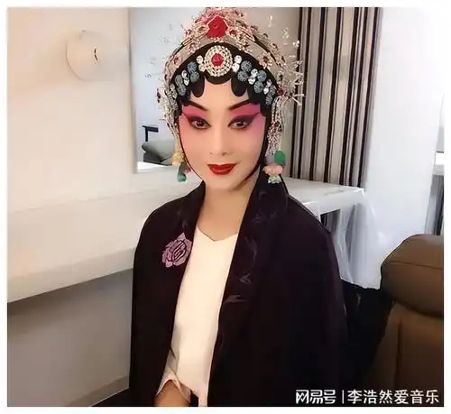 京剧第一美人李胜素四个绯闻老公竟没一个真的58岁婚姻成谜
