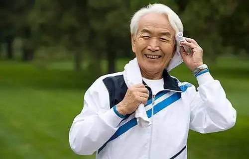 研究表明艾灸对老年人延年益寿有奇效

