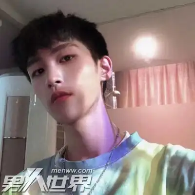 和女生聊天为什么不能发哦不要让她觉得你很敷衍
