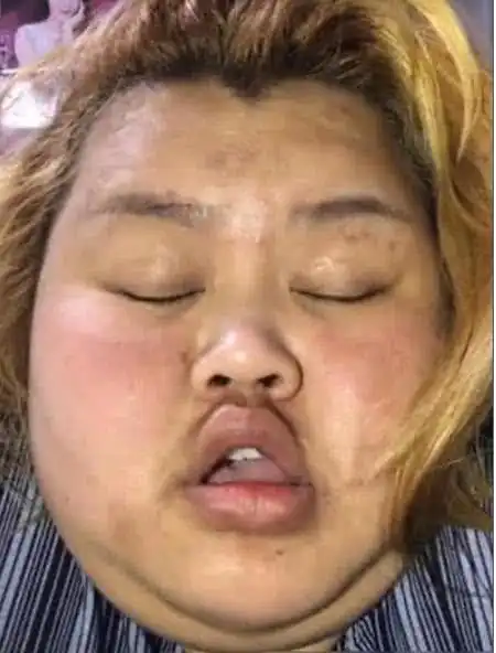 野猪妹被男友抛弃化妆成网红,网友小仙女一个,男友后悔了
