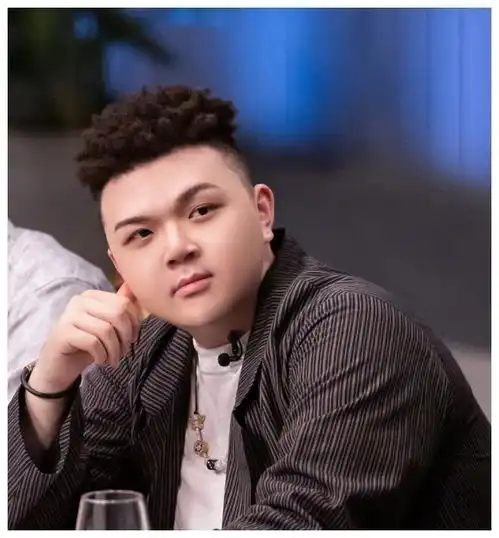 感谢金星,终于有人当面要求中年油腻男明星你给我瘦下去
