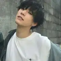 头像男干净男干净阳光简单头像
