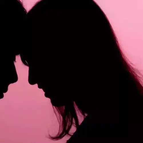 头像壁纸爱化成字,情写成词
