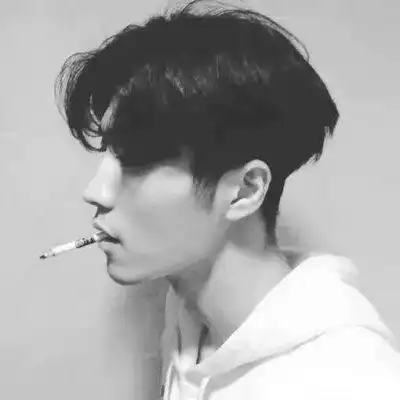 表达心累想哭的伤感说说心情短语,句句戳心
