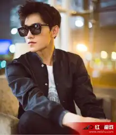 杨洋戛纳出征组图杨洋戛纳帅气图片一览
