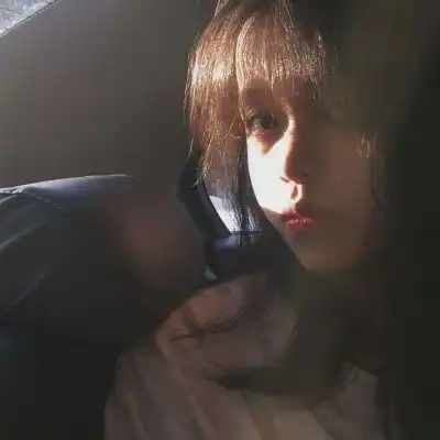 你是揉碎的日光,落入我梦境的一片温暖女生头像我要个性网
