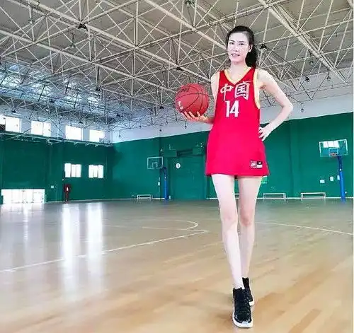 悲哀体坛7大黄金剩女五人已奔四一女神直言想找个黑人当男友
