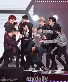 组图exo成员kai回归舞台变身霸气狂野男孩
