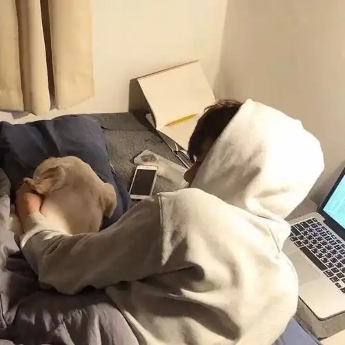 我们都曾是有故事的人
