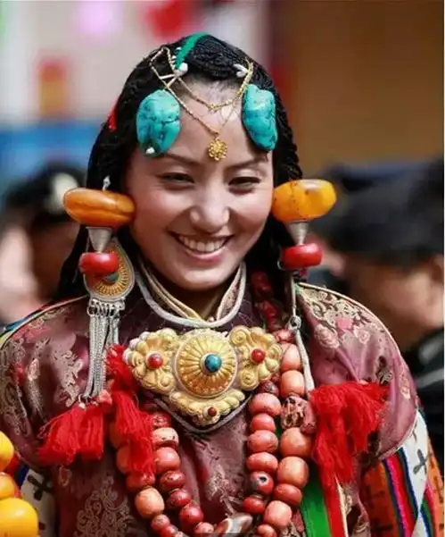 藏族首饰之蜜蜡
