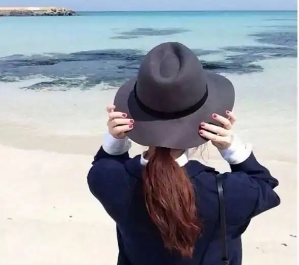 老公又黑又丑吃得还多,新婚三天我要离婚,一年后再见他我傻眼了
