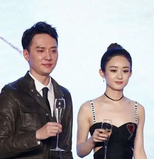 吐槽一个最会打粉丝脸的女星赵丽颖
