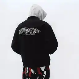 潮闻快食supreme正式发布2019秋冬系列正式发布村上隆xporter联名鞋款即将发售
