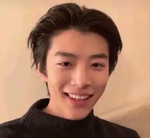 男生头像ins个性男生头像图片冷酷文化范的男生爱不第196期
