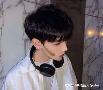 男生头像男生头像成熟稳重,时光流逝回忆太多第243期
