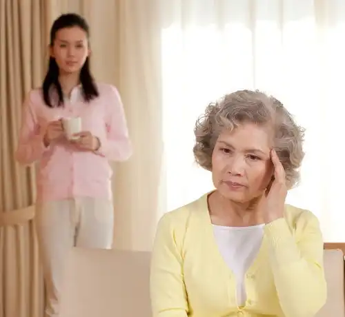 老了想和儿子一起住,有什么错3位儿媳的理由刺痛两代人的心
