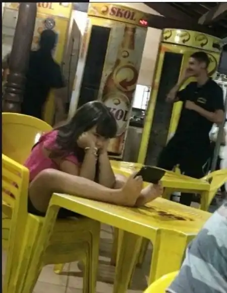 搞笑段子男孩子从小到大就一直学习非常好,高考数学考了144分
